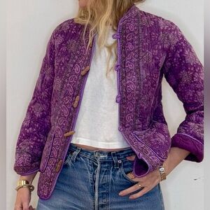 Purple Vintage Quilted Women's Jacket with Wood Buttons fits size small medium